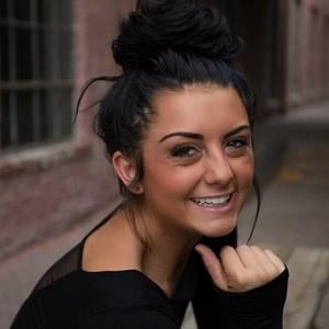 Meet your Posher, Auna